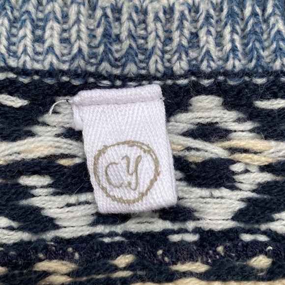 Cy V-Neck Knit Sweater ๐ Blue Tan & White - Picture 13 of 16